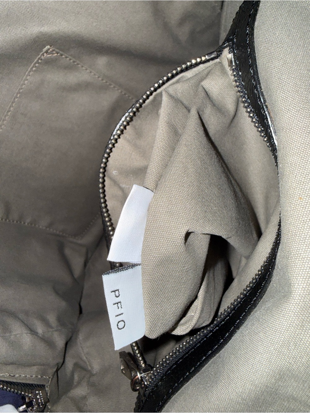 Marc Jacobs Black Quilted Patent Shoulder Satchel - Picture 6 of 8